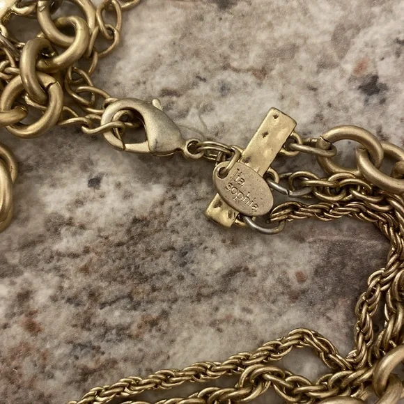 Necklaces - Picture 3 of 5